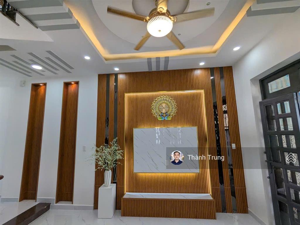 Thiện chí bán nhanh trong tháng. căn nhà góc 2 mặt tiền đẹp tại đường số 18, btđ, quận 2
