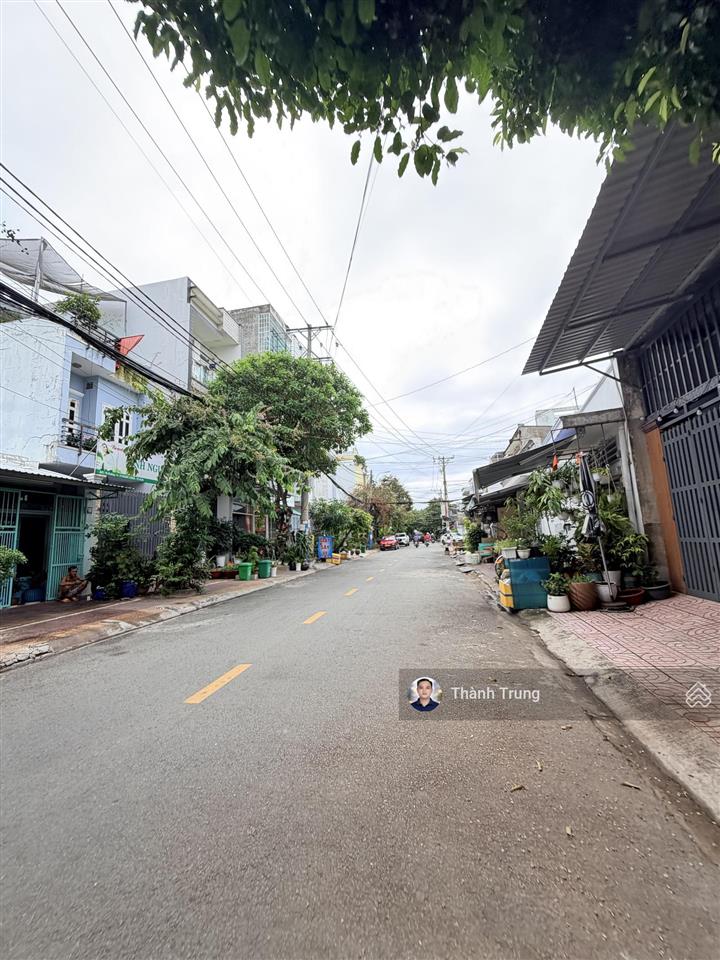 Cần bán gấp! căn nhà mt đường số 14 phước bình. giá chỉ 8,7. sổ công nhận 106m2