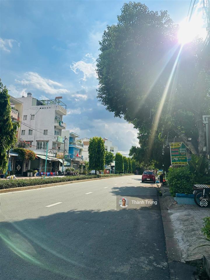 Gấp bán, chủ rất thiện chí bán căn nhà mặt tiền đại lộ ii, phước bình, gần chợ, giá chỉ 12,3 tỷ tl