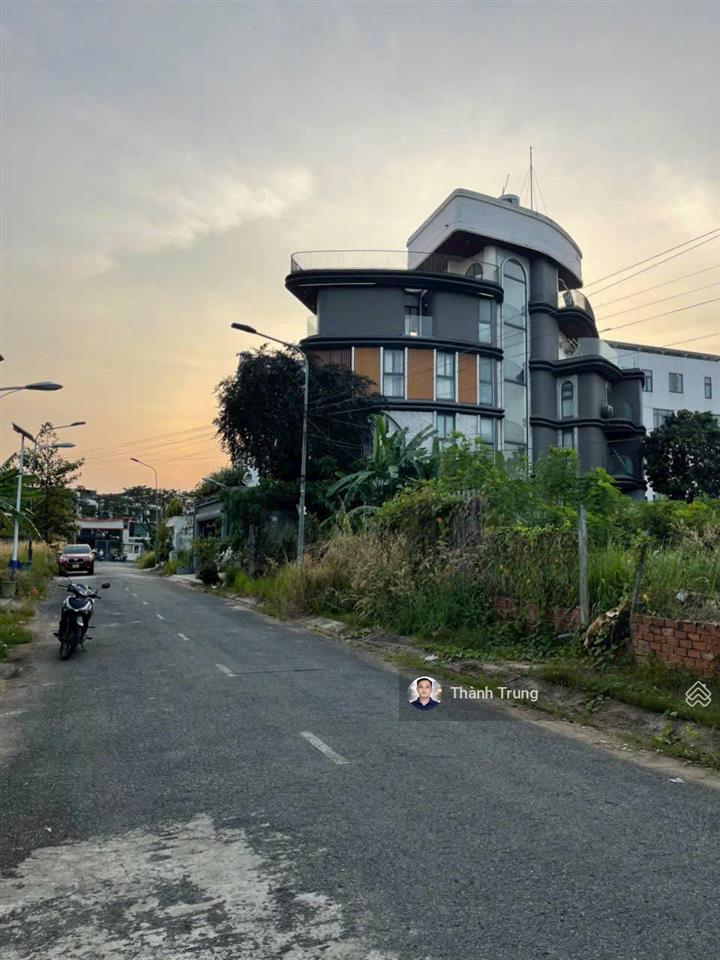Gấp bán, giảm mạnh 3 tỷ bán ngay trong tháng. lô đất biệt thự góc 2 mặt tiền ngay kế đông tăng long