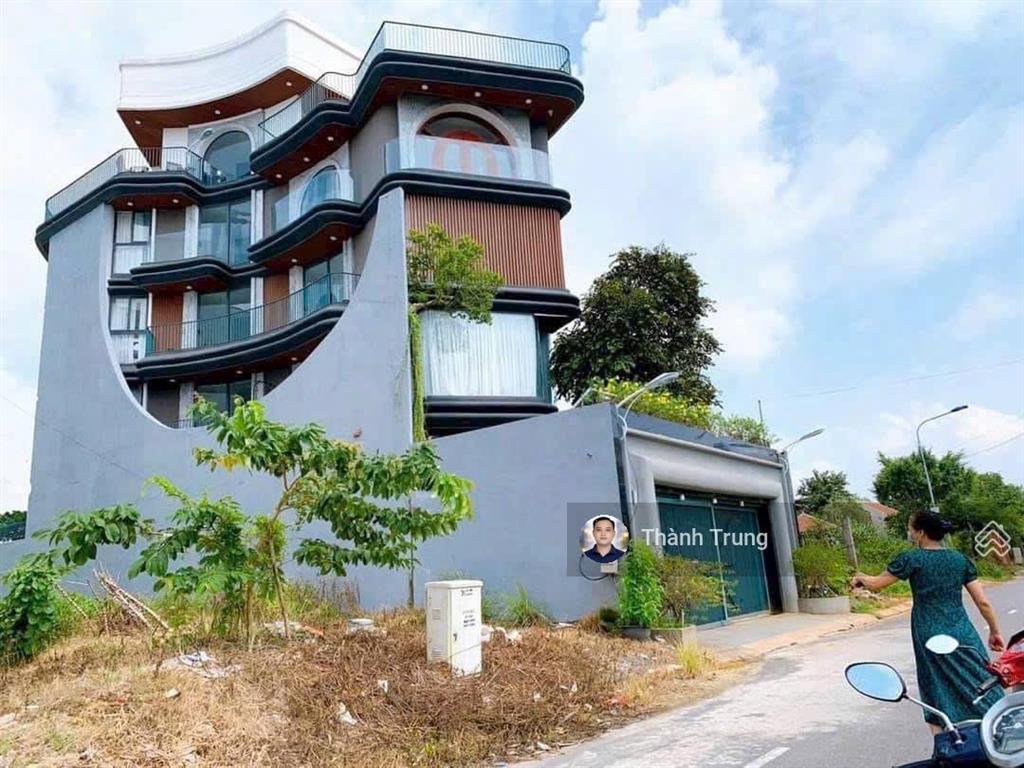 Gấp bán, giảm mạnh 3 tỷ bán ngay trong tháng. lô đất biệt thự góc 2 mặt tiền ngay kế đông tăng long