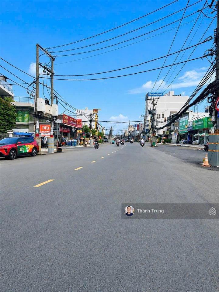 Bán nhanh căn nhà hxh nguyễn thị định 8 phòng ngủ, ô tô ngủ trong nhà. giá rẻ chỉ 8,9 tỷ còn tl
