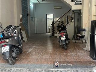 Bán căn nhà 4 tầng tại nguyễn thị định 8 phòng ngủ, cho thuê hơn 30tr/th. giá rẻ chỉ 8,9 tỷ còn tl