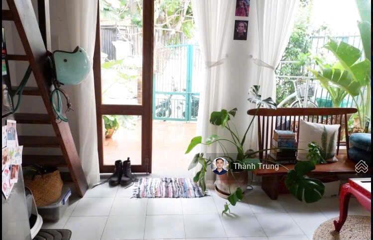 Bán căn nhà góc 2 mặt tiền đường số 61, thảo điền  quận 2. đường ô tô thông, giá chỉ 9,9 tỷ còn tl
