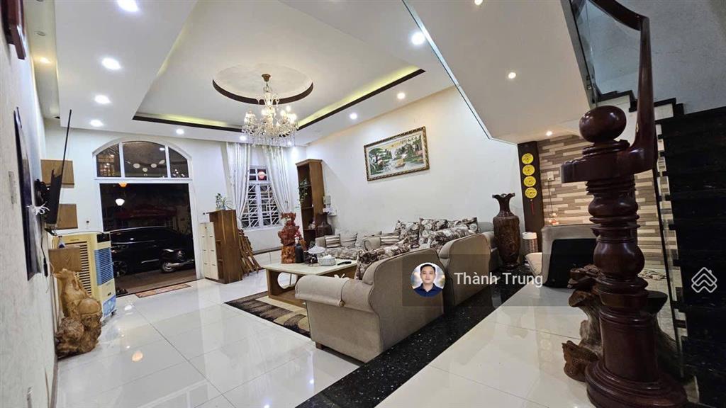 Giảm mạnh về giá tốt chỉ còn 13,4 tỷ chốt ngay trong tháng 9. bán căn nhà phố tại đỗ xuân hợp, q9