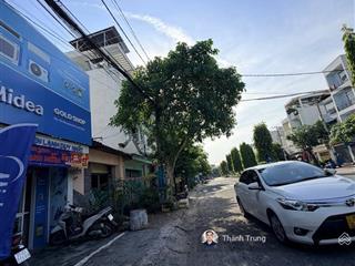 Bán gấp nhà mặt tiền kinh doanh đại lộ 3, giá chỉ 11 tỷ còn thương lượng mạnh. sẵn sổ hồng riêng