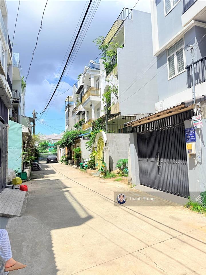 Bán lô đất tại đường liên phường. 2 mặt đường ô tô trong kdc, cách the global city 1km chỉ 6,18 tỷ