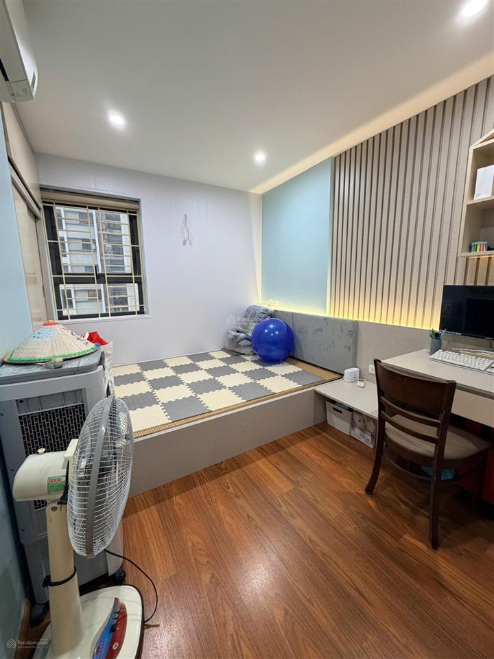 Bán căn hộ rice city  68 m 2 ngủ 2 vệ sinh. giá 5,25 tỷ