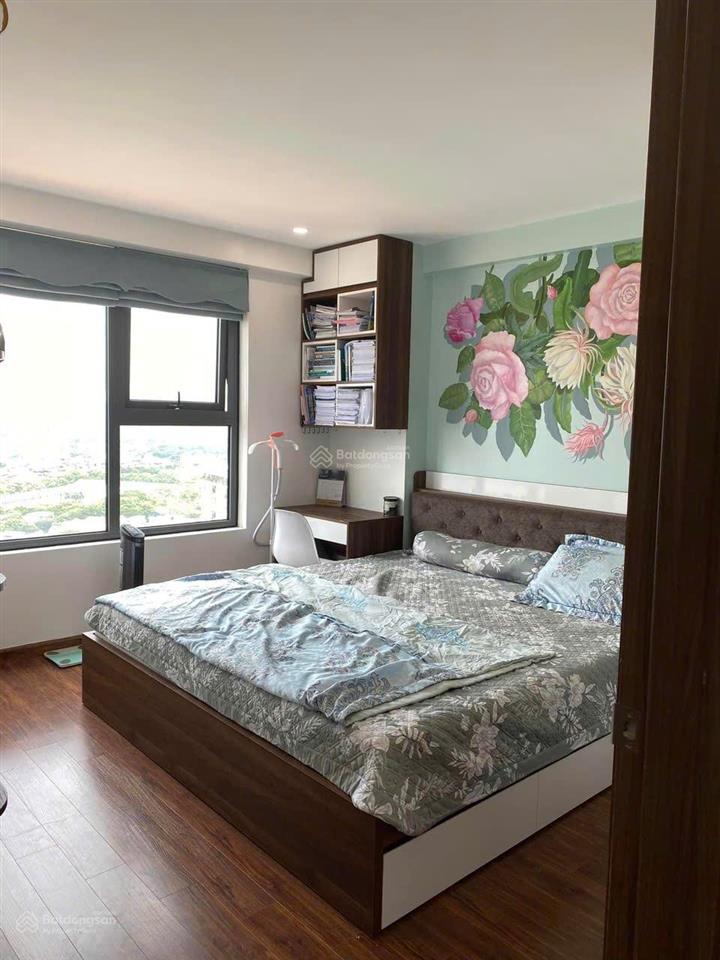 Chính chủ cần bán căn hộ 75 m2, 2 ngủ, 2 vệ sinh, full đồ.  0335 363 ***