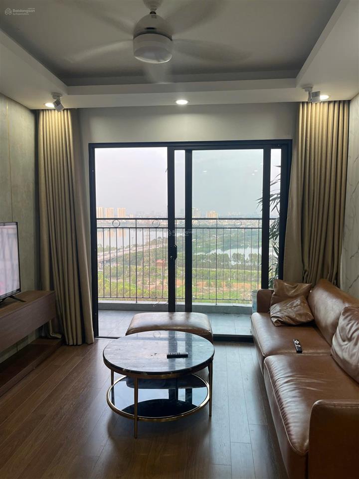 Chính chủ cần bán căn hộ 67 m², 2 ngủ, 2 vệ sinh có slot ô tô
