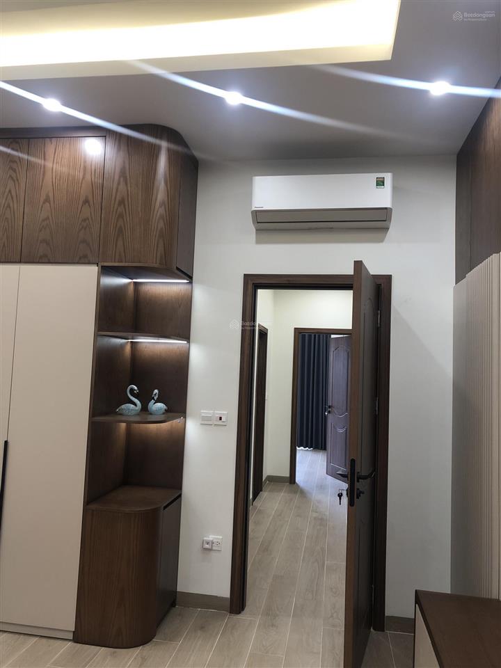 Cho thuê biệt thự 5 tầng đường 20m vỉa hè 5m view công viên tại vinhomes ocean park 2 hưng yên