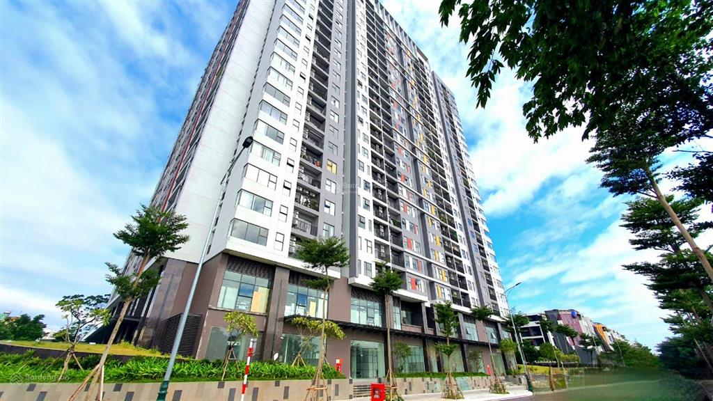 Chính chủ bán căn hộ 2pn  75m2  sẵn sổ, tại bình minh garden, 6,05 tỷ  0982 998 ***