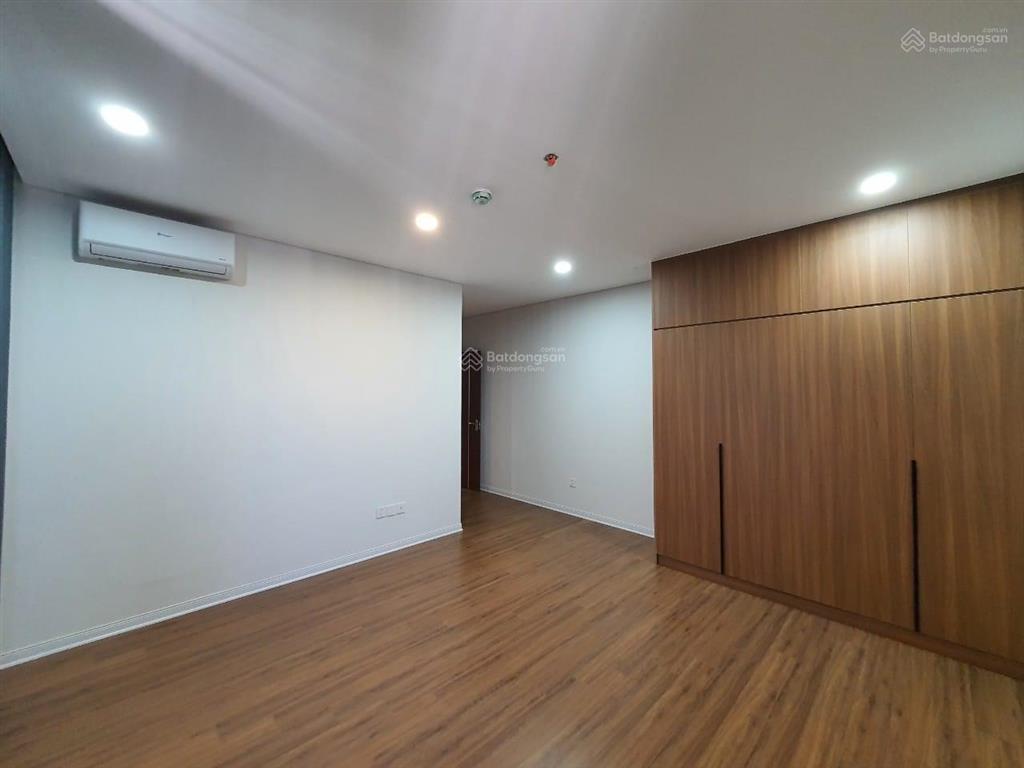 Chính chủ bán căn hộ 2pn  75m2  sẵn sổ, tại bình minh garden, 6,05 tỷ  0982 998 ***