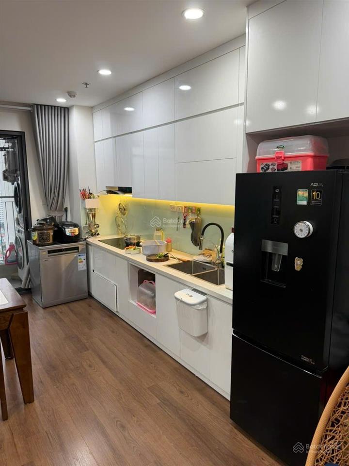 Chủ nhà cần tiền giảm giá 300 triệu cho căn 2pn2vs, 70m2, tòa thăng long capital có slot để oto