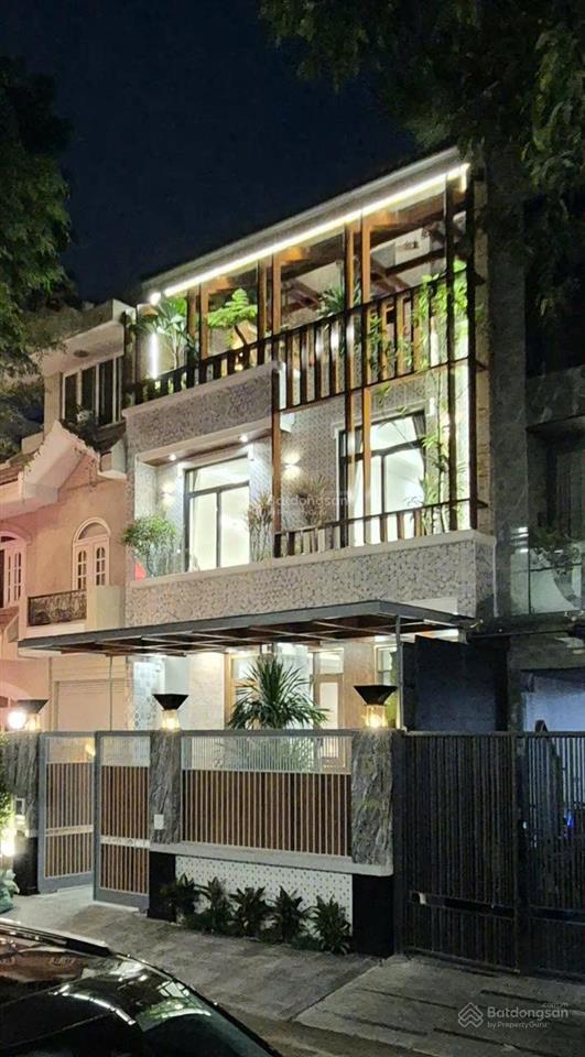 Bán biệt thự mới 100% mỹ phước  phú mỹ hưngquận 7 có hầm + thang máy