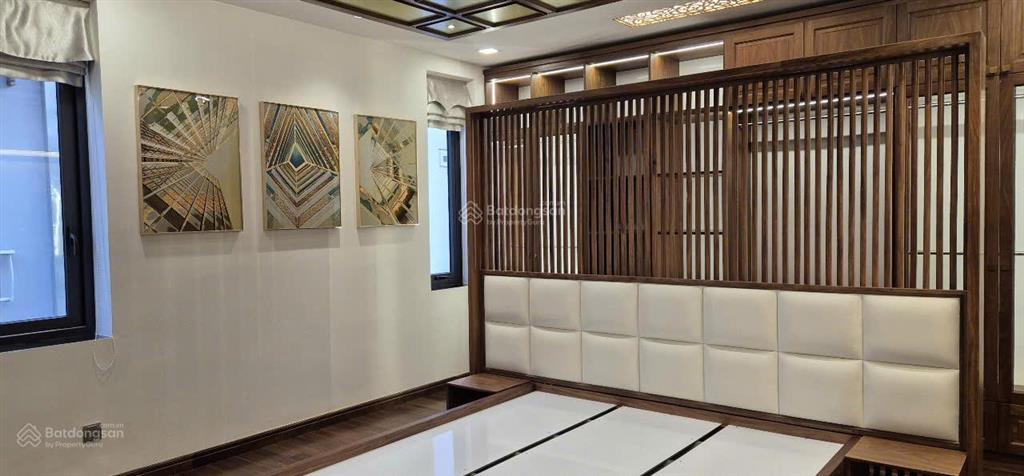 Bán biệt thự mới 100% mỹ phước  phú mỹ hưngquận 7 có hầm + thang máy