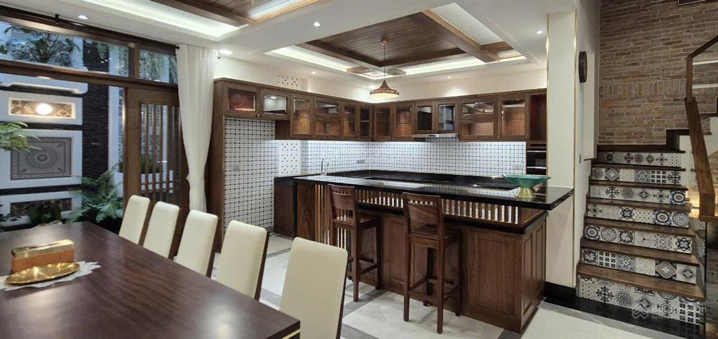 Bán biệt thự mới 100% mỹ phước  phú mỹ hưngquận 7 có hầm + thang máy