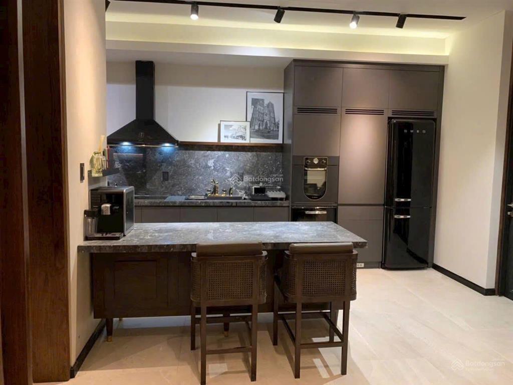 Biệt thự phú mỹ hưng đường lớn  phong cách hiện đại  phù hợp sống để hưởng thụ