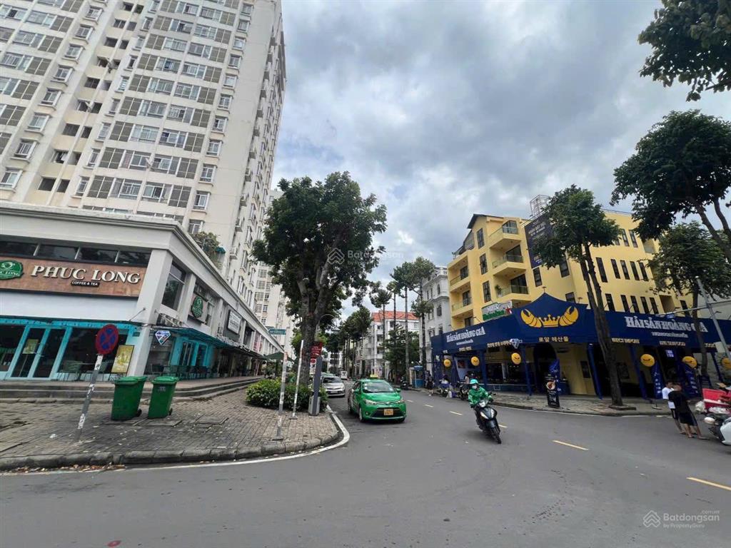 Góc 2 mặt tiền khu hưng gia 4, đường phạm văn nghị, phú mỹ hưng, quận 7