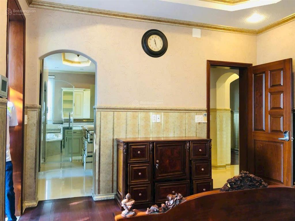 Cho thuê biệt thự đơn lập siêu sang, phú mỹ hưng tp.hcm