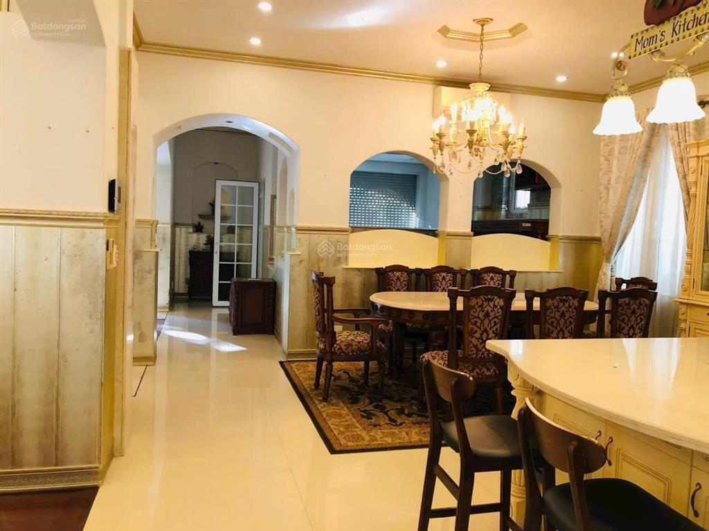 Cho thuê biệt thự đơn lập siêu sang, phú mỹ hưng tp.hcm