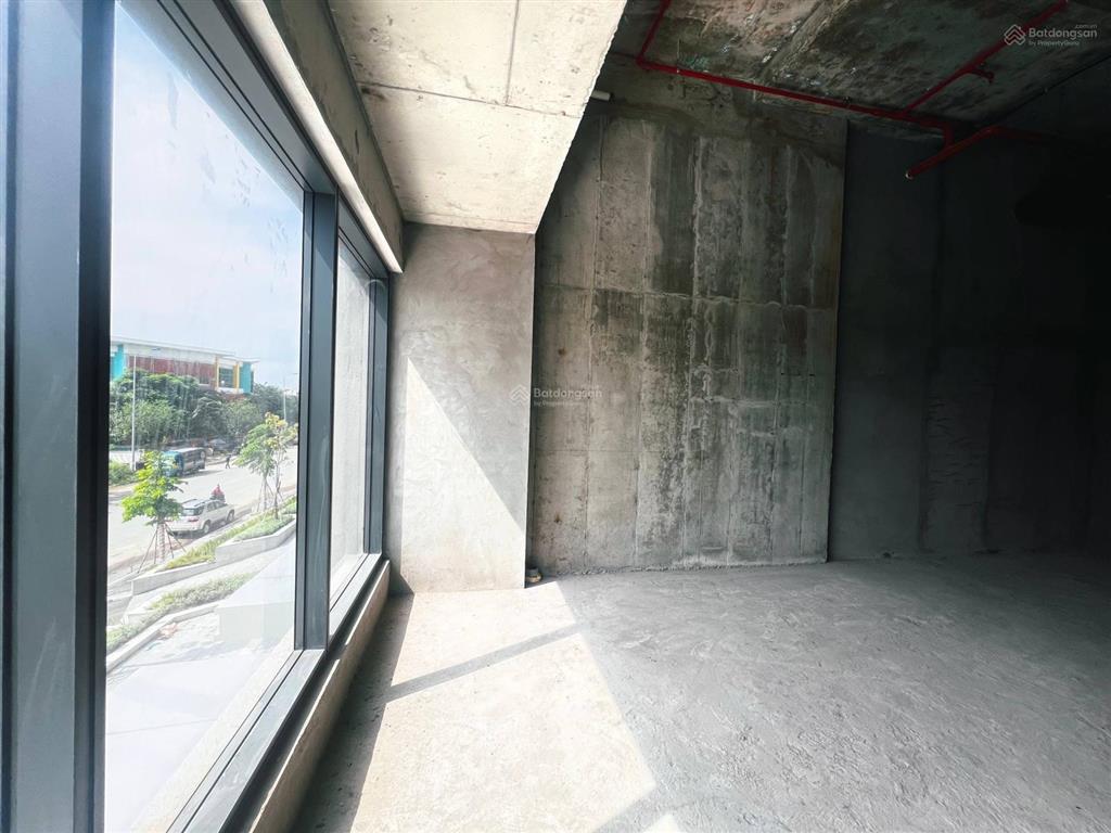 Chuyên bán shophouse 85m2 giá 16 tỷ có 2 tầng mặt tiền victoria village