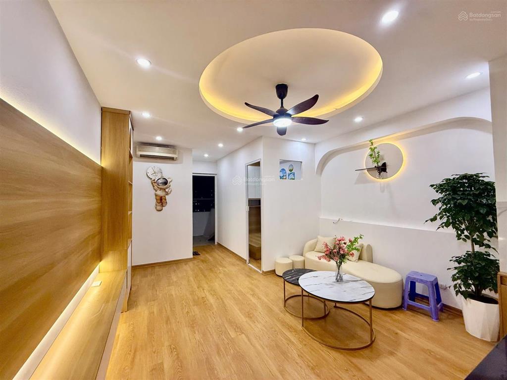 Tôi cần bán gấp chung cư 2 phòng ngủ tòa ct4 giá rẻ nhất khu đô thị xa la