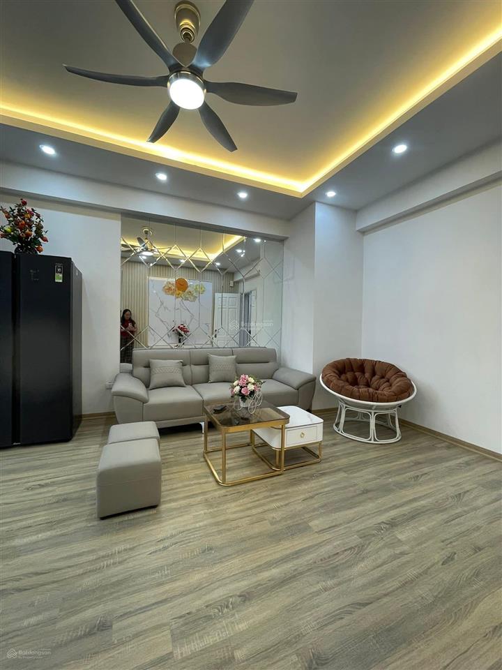 Cần bán nhanh căn hộ chung cư cực đẹp, dt 70m2 tòa ct4  kđt xa la.  0989 862 ***