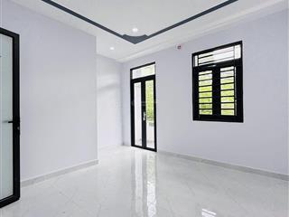 Bán nhà 2 tầng ngay khu tên lửa  hẻm 4 mét  2tỷ93  sát ubnd quận bình tân