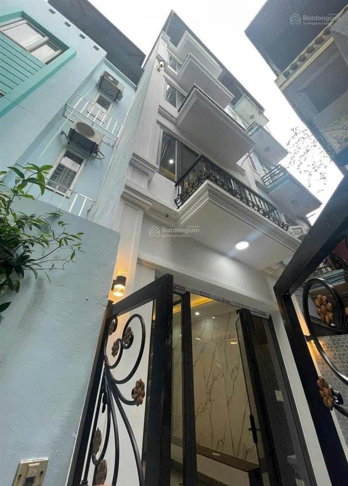 Bán nhà ngõ 206 cổ linh đối diện aeon mall 38m2 5 tầng có sân cổng riêng giá 6,5 tỷ