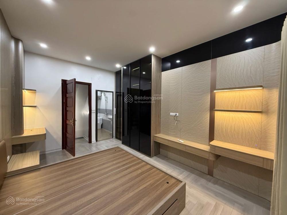 Nhà đẹp  trung tâm đống đa 30x5 tầng 9.65 tỷ  đủ nội thất  tiện ích