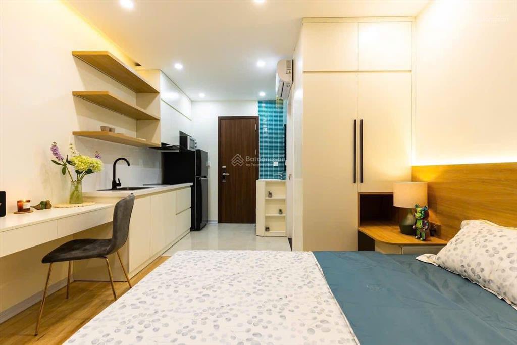 Kim mã 43m x5t  12,9 tỷ  nhà dân xây 8pn  ô chờ thang máy  ngõ nông gần phố lotte vincom