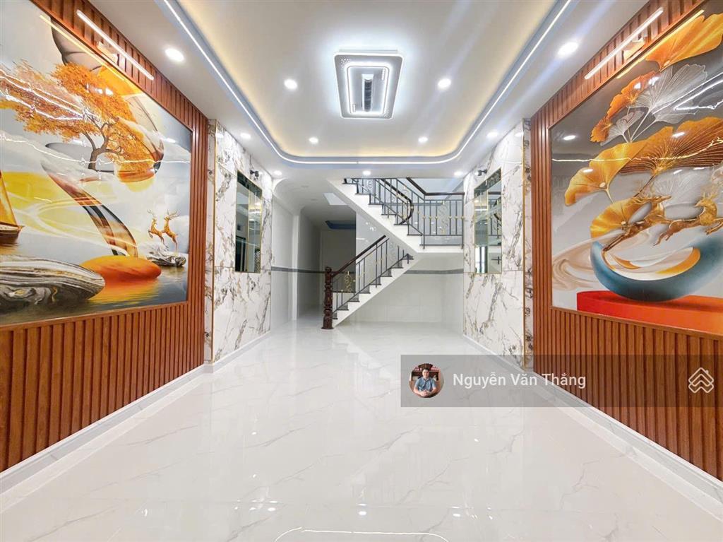 Bán nhà hẻm phường tân sơn nhì  diện tích 4x14m  đúc 2 tầng mới  giá tốt 6,8 tỷ