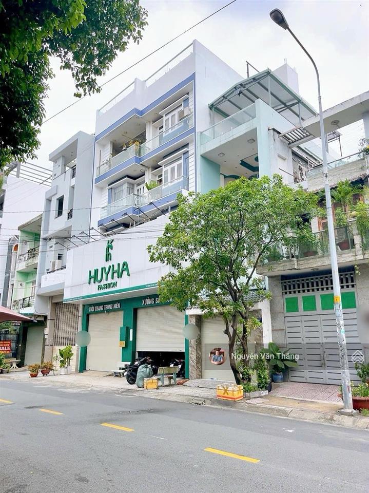 Mặt tiền đường nội bộ rộng 20m vỉa hè to  diện tích 4x23m  đúc 3 tầng  giá tốt 11,5 tỷ