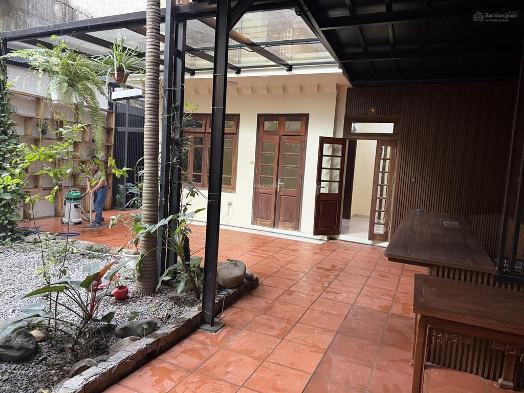 Cho thuê nhà vườn phan kế bính 163m²  3 tầng, 20m ra mặt phố, hợp ở & kinh doanh
