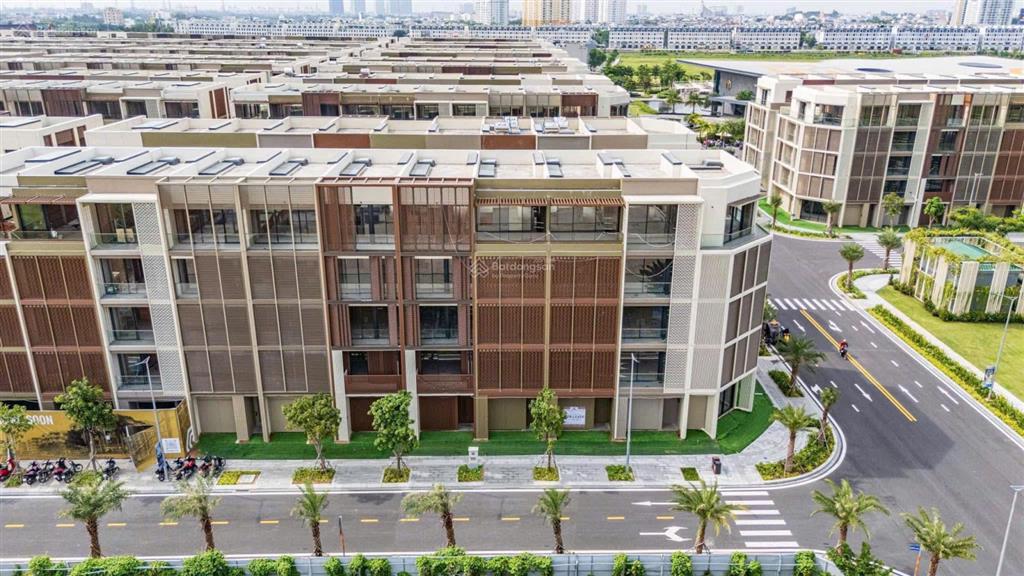 Cần bán lỗ nhà phố the global city 95m², giá 30 tỷ, sau nhà là công viên lớn  0965 645 ***