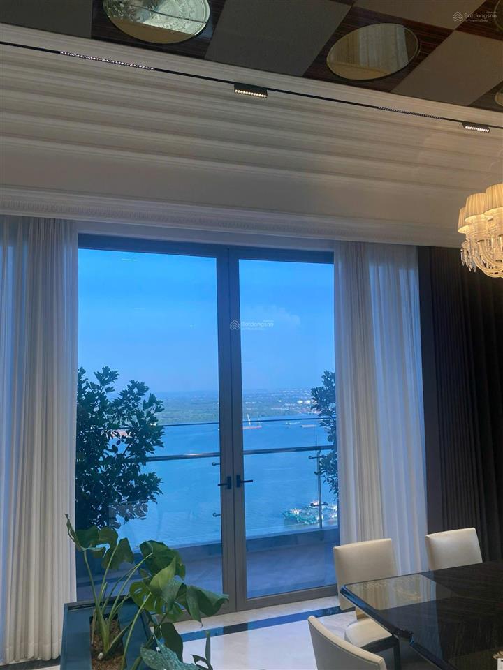 Bán căn hộ 3pn, 2wc, 121m2, vinhomes golden river ba son 30 tỷ,  chính chủ  miễn trung gian