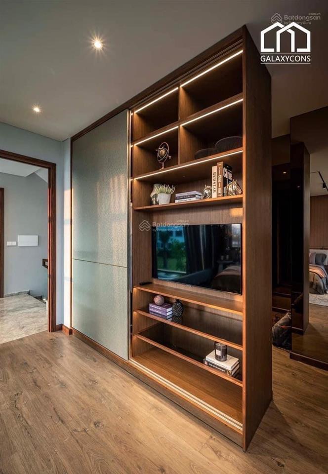 Tôi cần bán grand marina saigon 2pn 92m2 giá 28 tỷ khách nào cần mua  trực tiếp