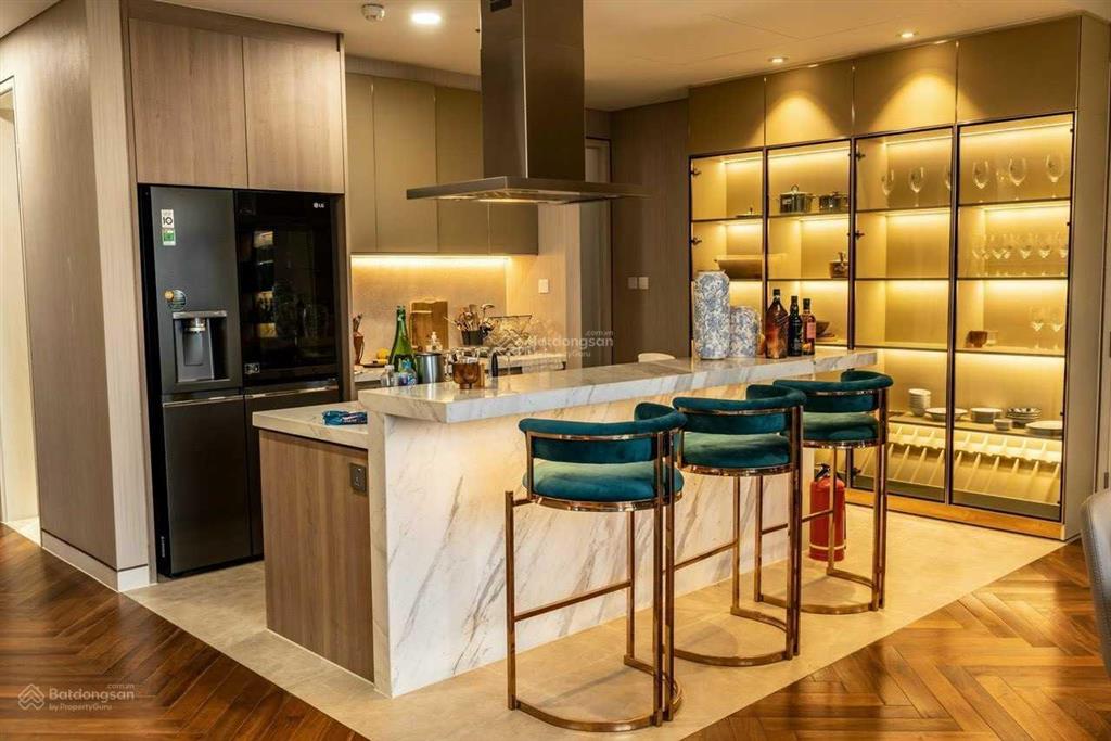 Định cư nước ngoài nên cần bán gấp căn hộ lumiere riverside 2pn 80m2 view sông 9,8tỷ,  0965 645 ***