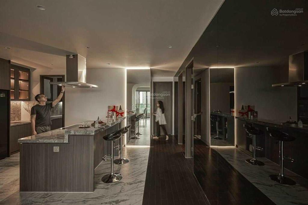 Cần chuyển nhượng gấp căn hộ cao cấp 3pn 2wc river panorama quận 7 giá 6,8 tỷ,  0965 645 ***