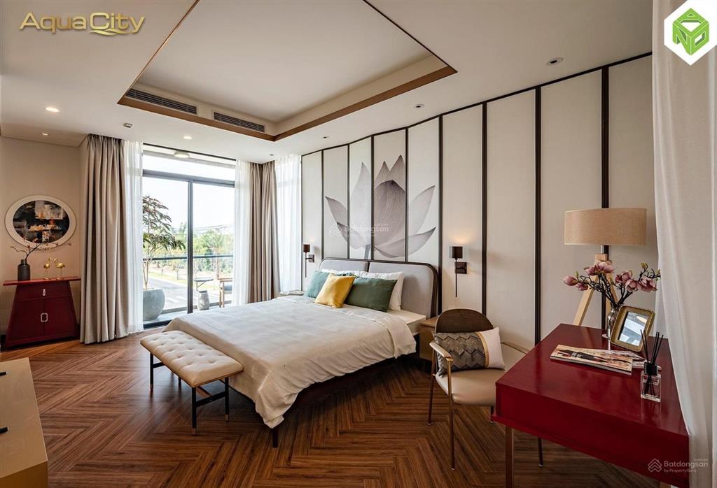 Kẹt tiền bán gấp căn nhà phố cao cấp luxury nine south estates 19 tỷ, 140m2, 5pn, 5wc  0965 645 ***
