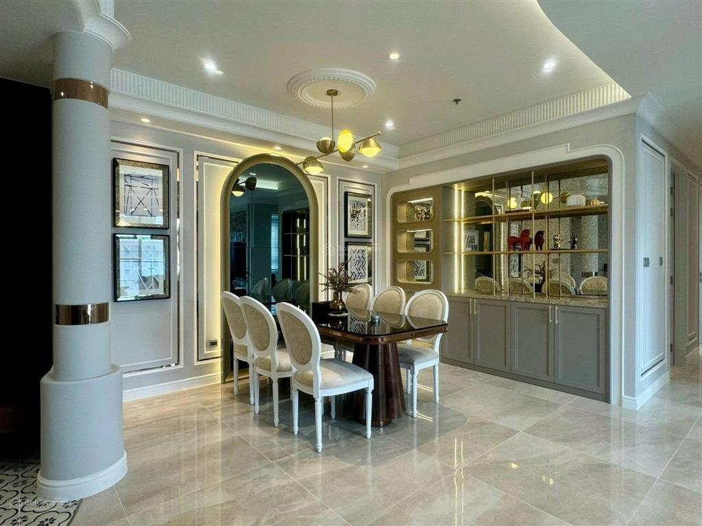 Chuyển công tác nên cần bán nhanh căn hộ hạng sang the horizon phú mỹ hưng 135m2 20,3 tỷ
