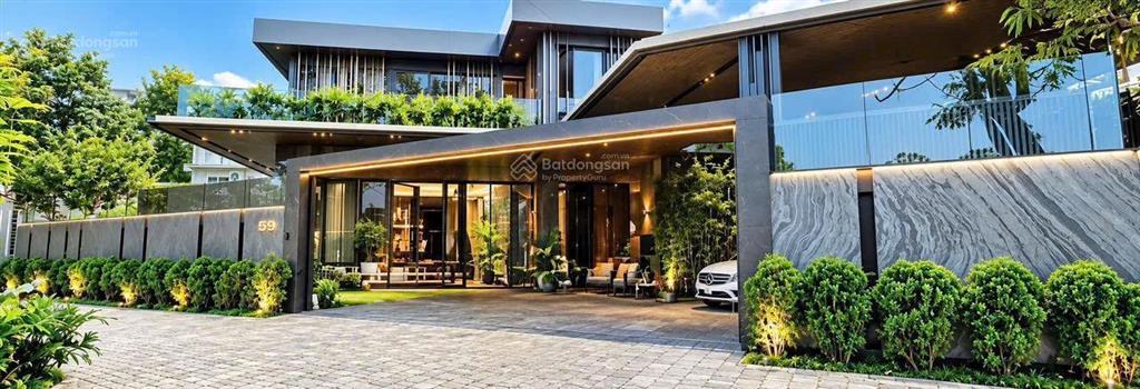 Cần bán nhanh căn biệt thự cao cấp khu hưng thái phú mỹ hưng 400m2 giá 98 tỷ có hồ bơi sân vườn