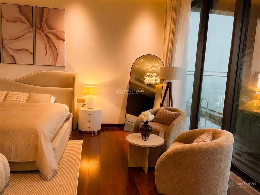Chuyển công tác cần bán căn penthouse midtown phú mỹ hưng quận 7 272m2 giá 35,5 tỷ, miễn trung gian