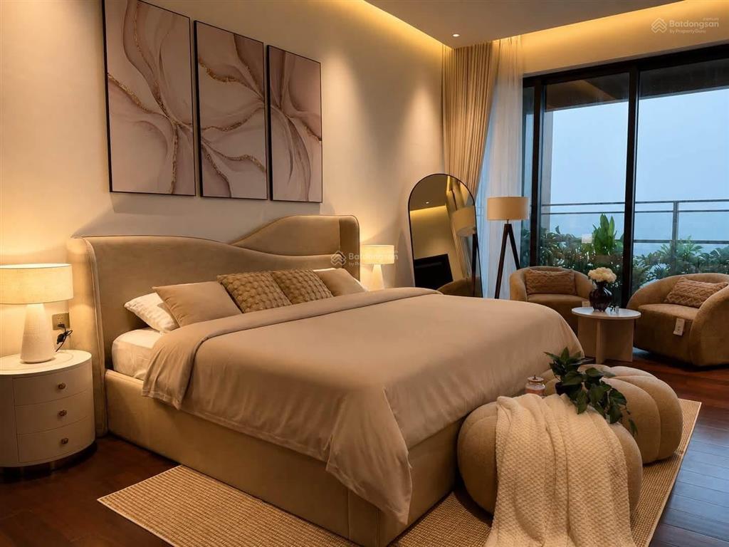 Chuyển công tác cần bán căn penthouse midtown phú mỹ hưng quận 7 272m2 giá 35,5 tỷ, miễn trung gian