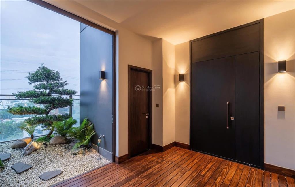 Chính chủ chuyển công tác cần bán gấp căn hộ hạng sang panorama pmh q7 4 phòng ngủ 300m2 35 tỷ