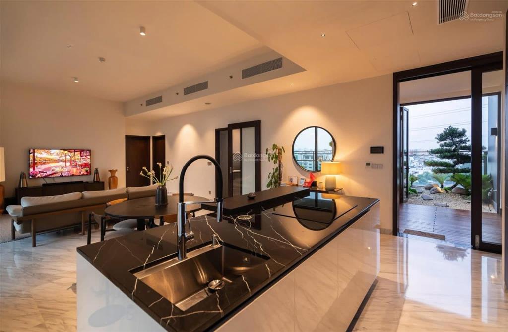 Chính chủ chuyển công tác cần bán gấp căn hộ hạng sang panorama pmh q7 4 phòng ngủ 300m2 35 tỷ