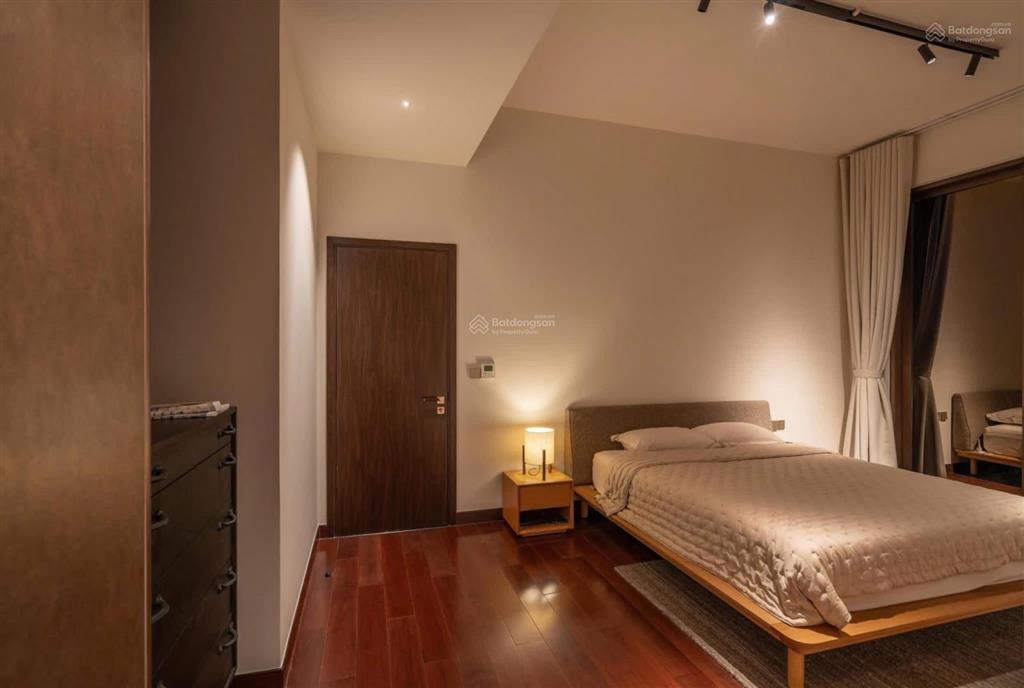 Chính chủ chuyển công tác cần bán gấp căn hộ hạng sang panorama pmh q7 4 phòng ngủ 300m2 35 tỷ