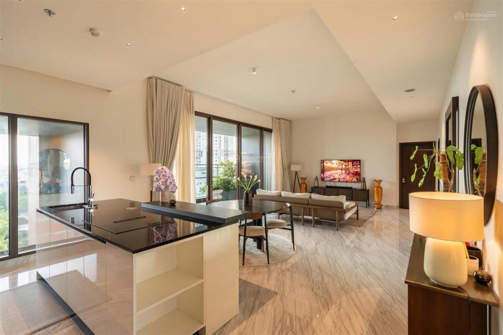 Chính chủ chuyển công tác cần bán gấp căn hộ hạng sang panorama pmh q7 4 phòng ngủ 300m2 35 tỷ