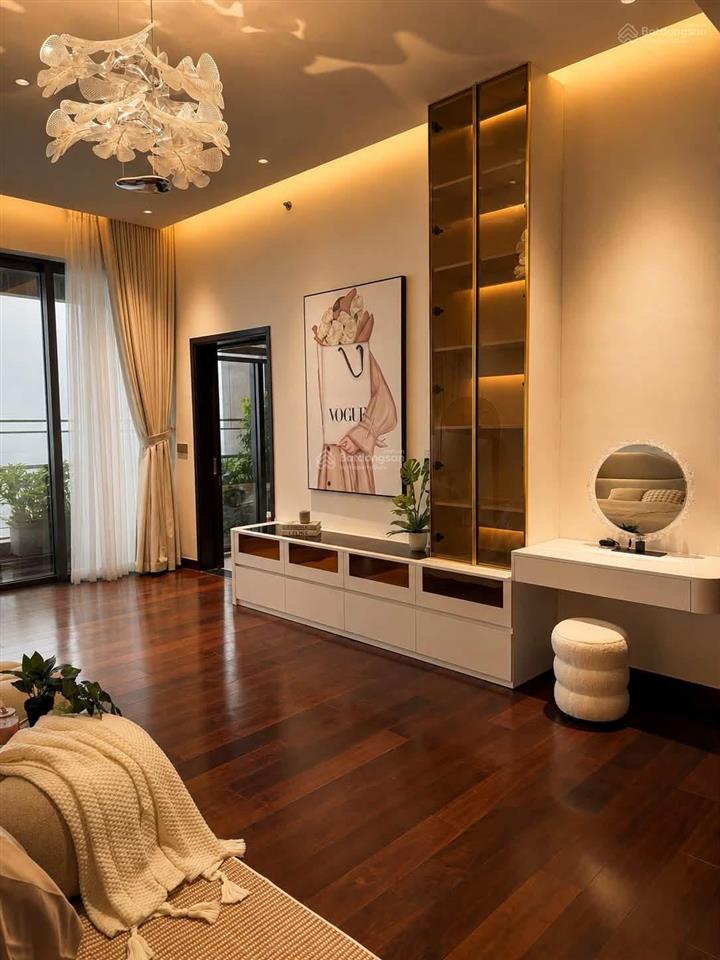 Bán nhanh trong tuần căn hộ chính chủ penthouse sky garden diện tích 272m2 giá 9tỷ5 miễn trung gian